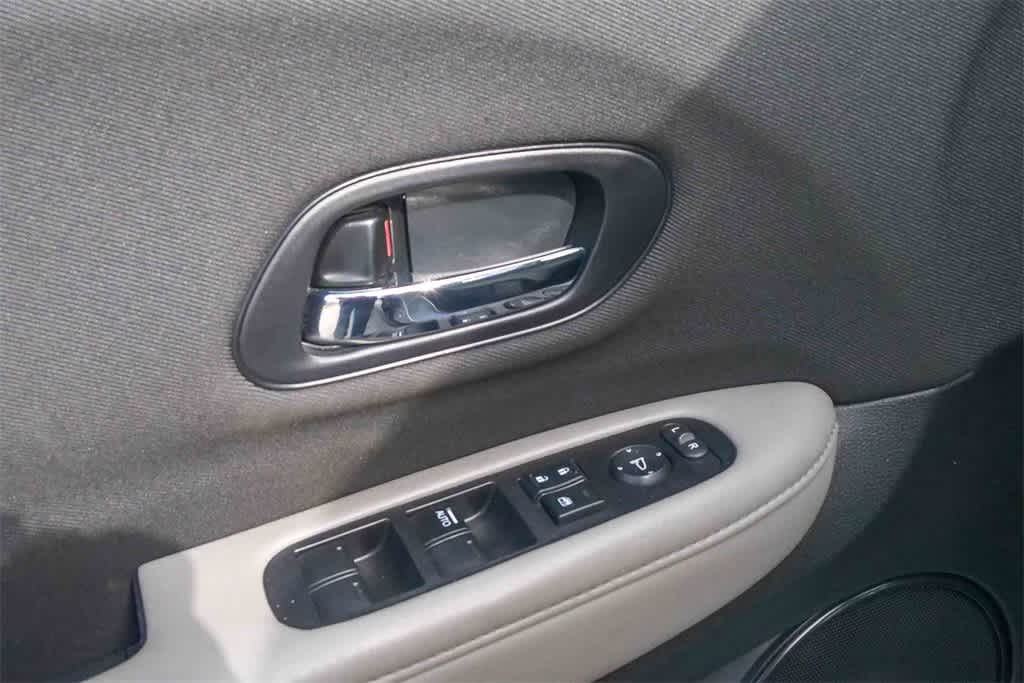 Thumbnail: 2022 Honda HR-V - 19