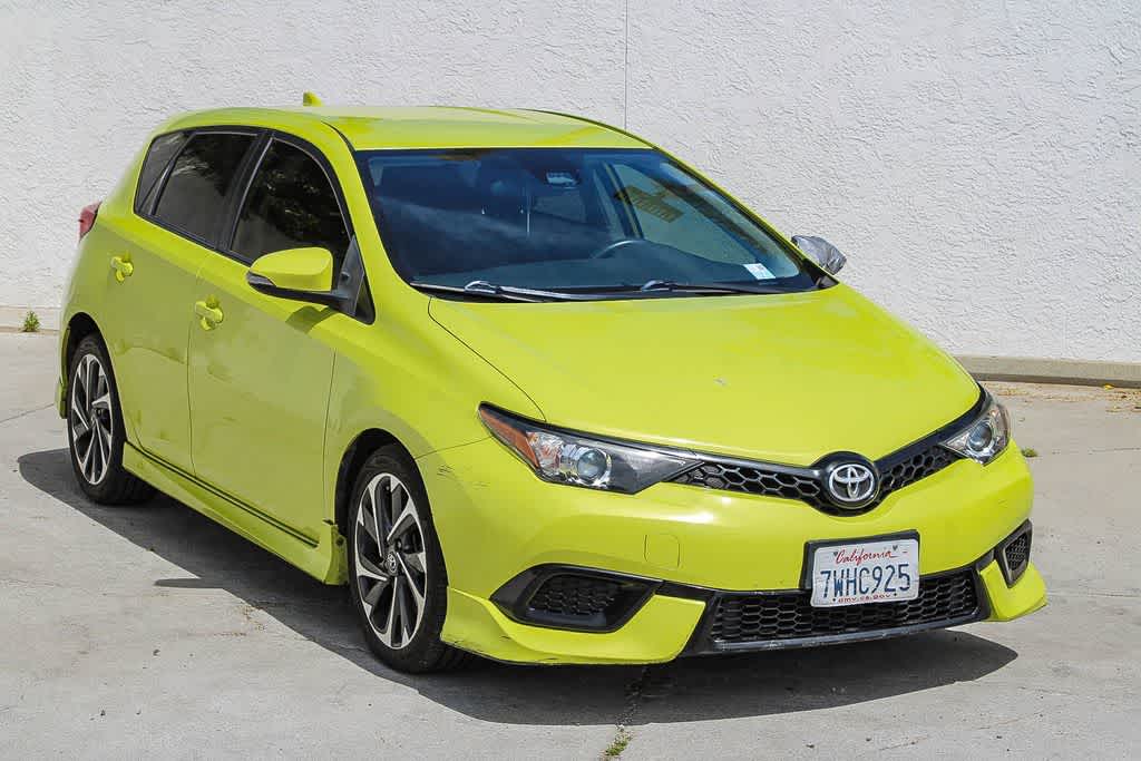 Thumbnail: 2017 Toyota Corolla iM - 3