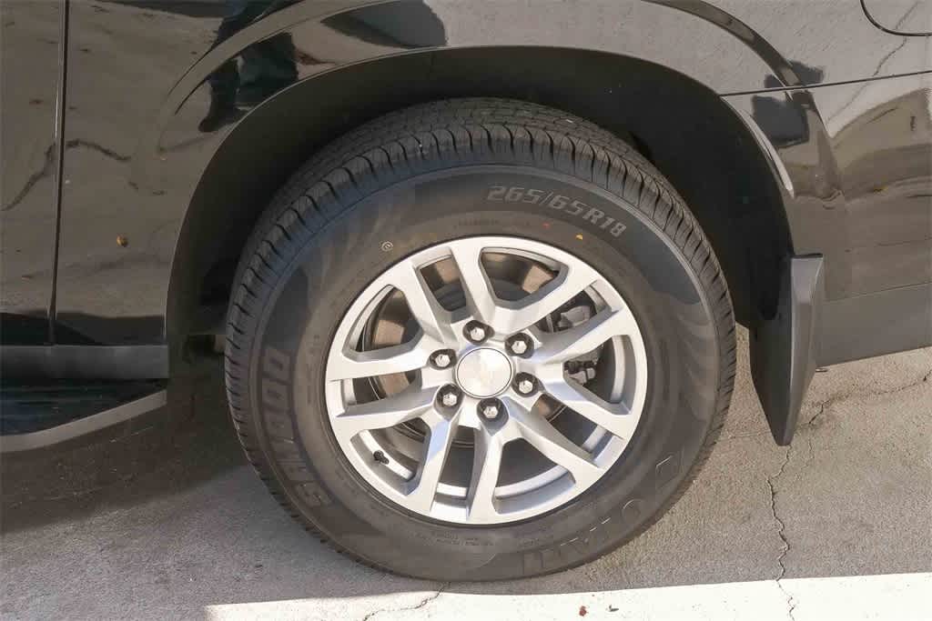 Thumbnail: 2024 Chevrolet Suburban - 6