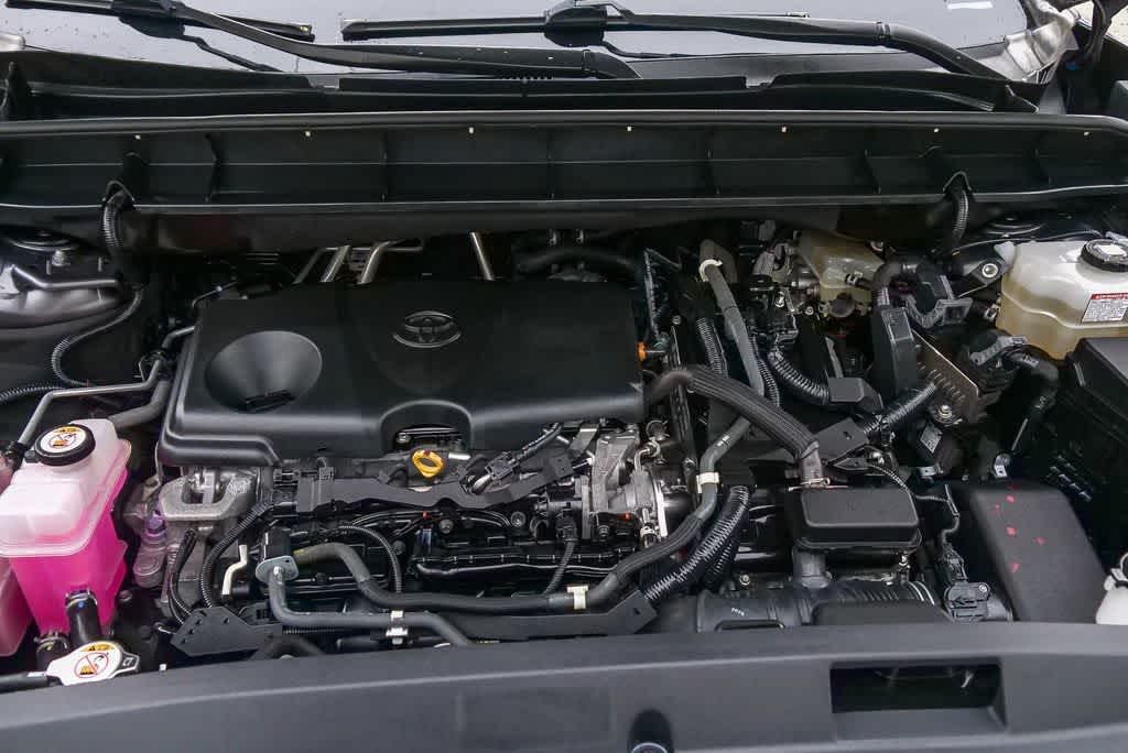 Thumbnail: 2021 Toyota Highlander - 24