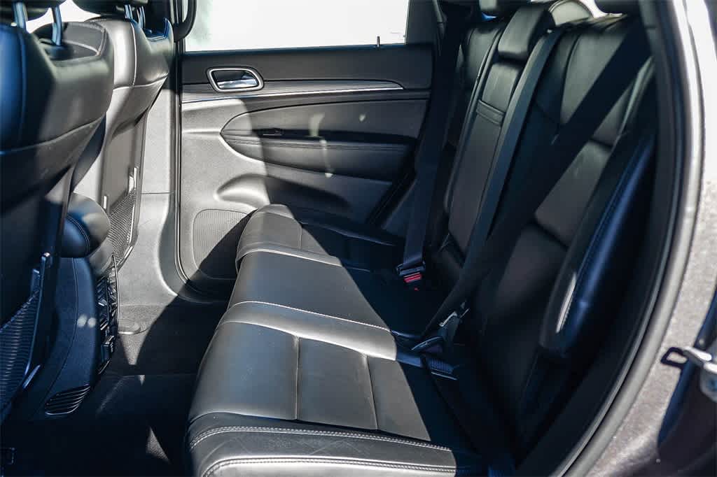 Thumbnail: 2020 Jeep Grand Cherokee - 21