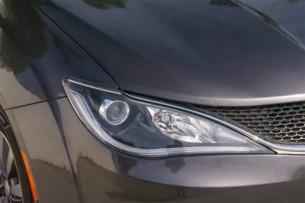 Used 2019 Chrysler Pacifica Touring L Plus Van