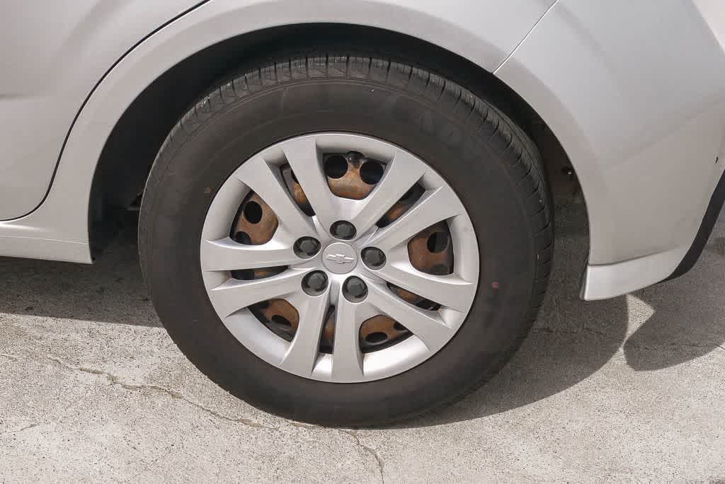 Thumbnail: 2020 Chevrolet Sonic - 6