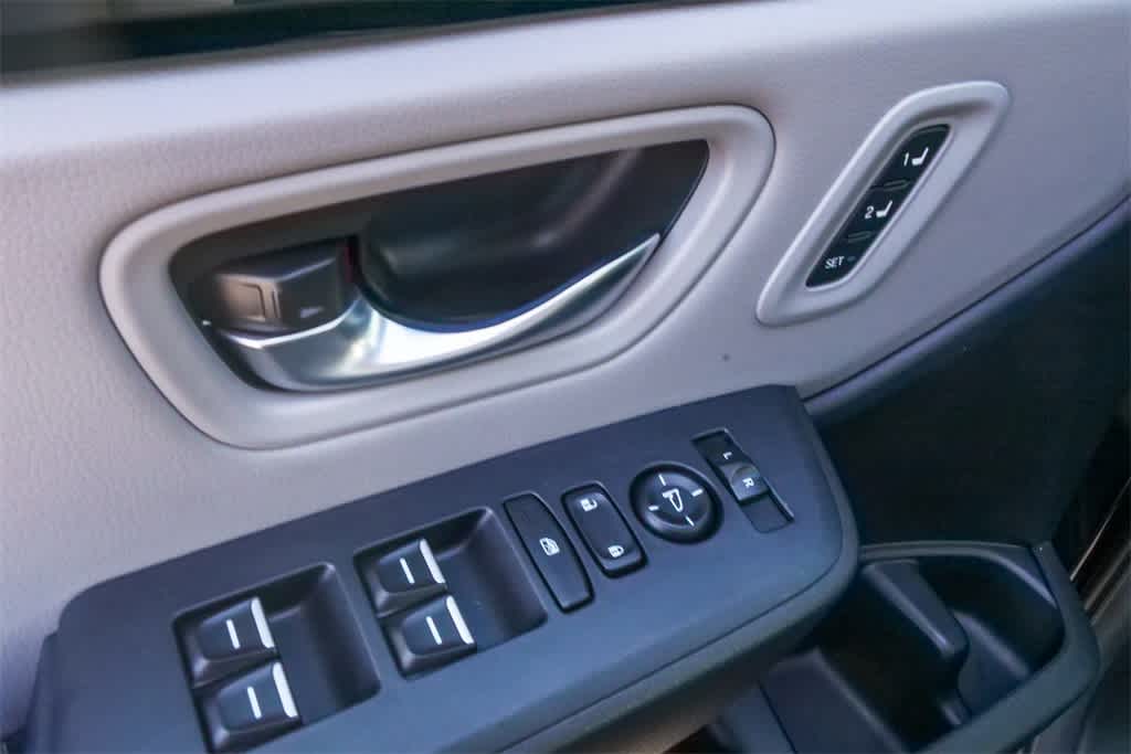 Thumbnail: 2025 Honda Pilot - 20