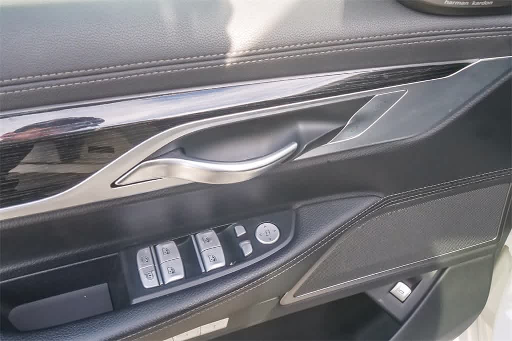 Thumbnail: 2018 BMW 7 Series - 15
