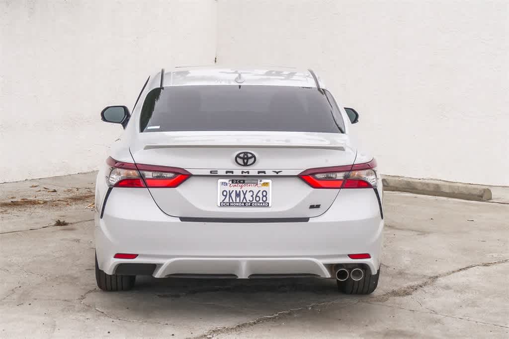 2024 Toyota Camry SE 8