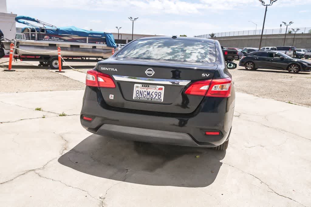 Thumbnail: 2016 Nissan Sentra - 8