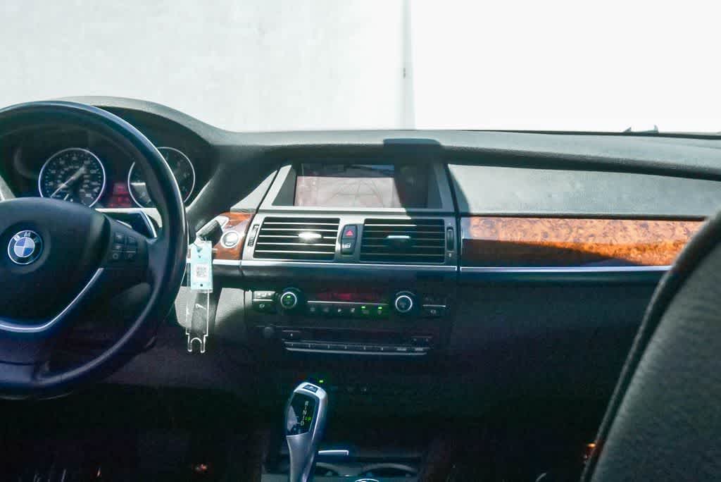Thumbnail: 2012 BMW X5 - 12