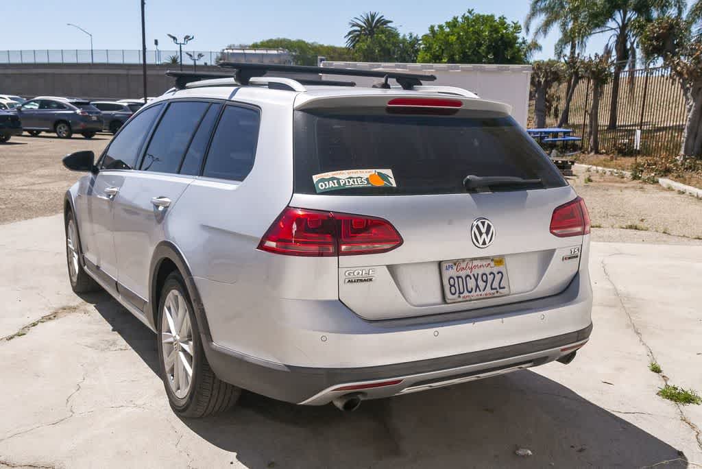 Thumbnail: 2017 Volkswagen Golf - 7