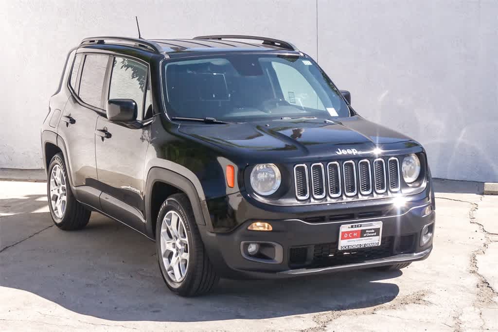 Thumbnail: 2018 Jeep Renegade - 3