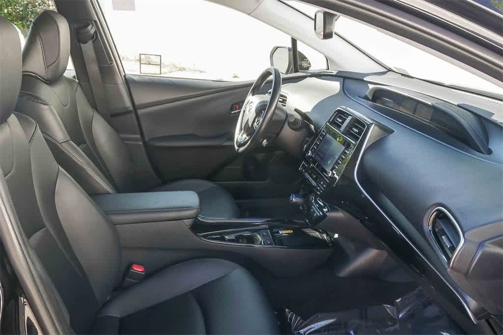Thumbnail: 2022 Toyota Prius - 14
