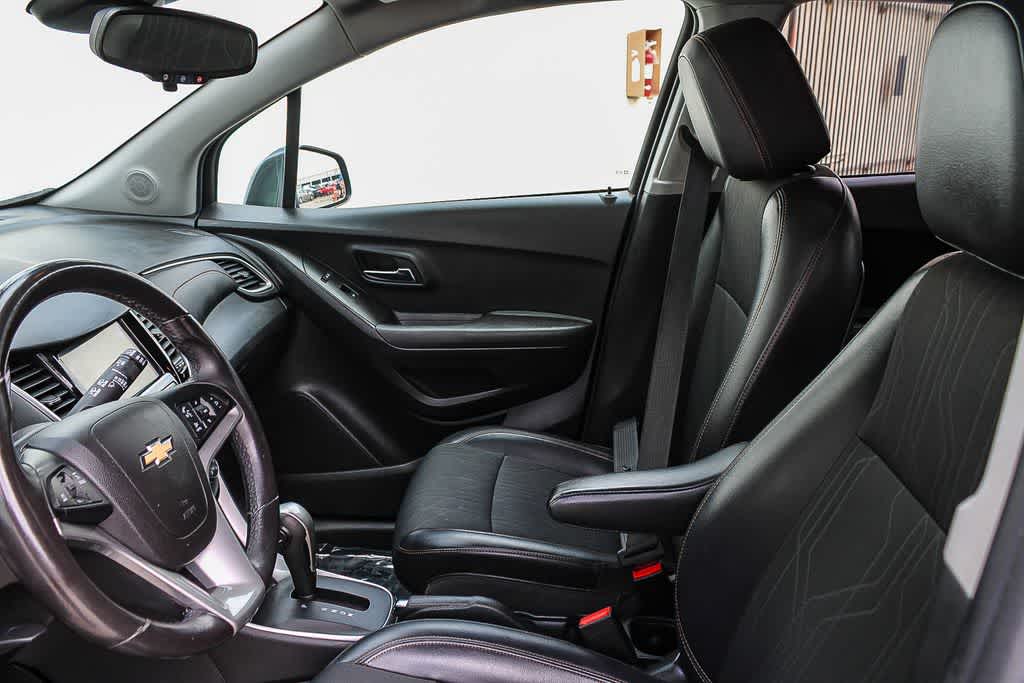 Thumbnail: 2018 Chevrolet Trax - 15