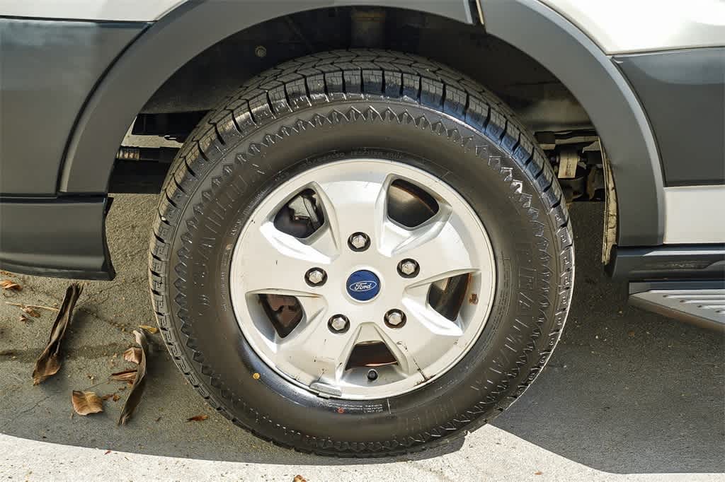 Thumbnail: 2018 Ford Transit Series - 10