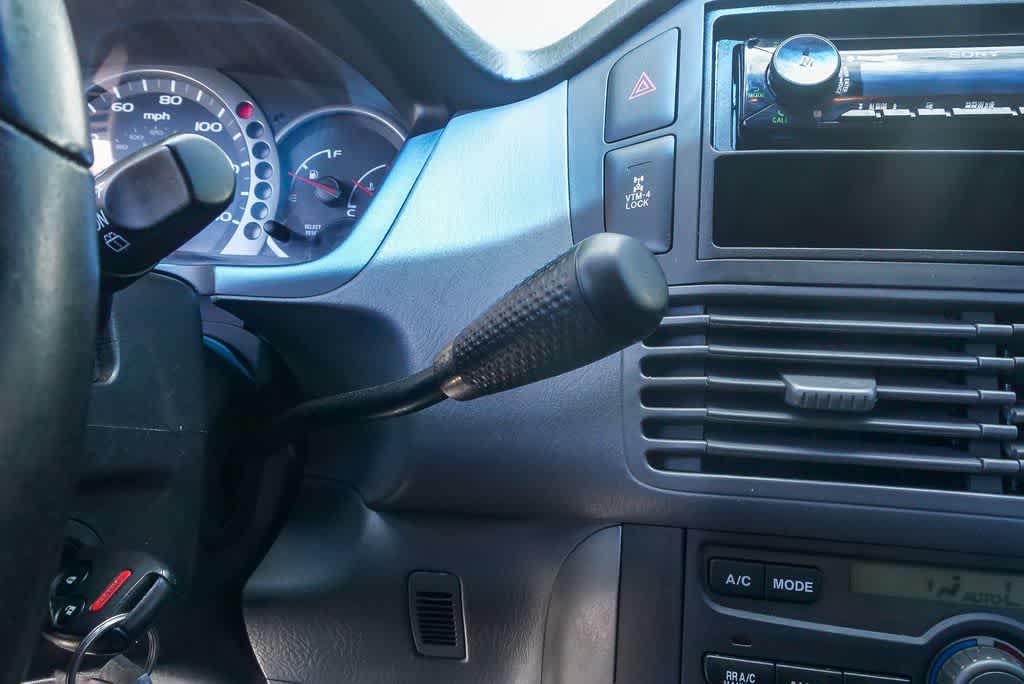 Thumbnail: 2005 Honda Pilot - 21