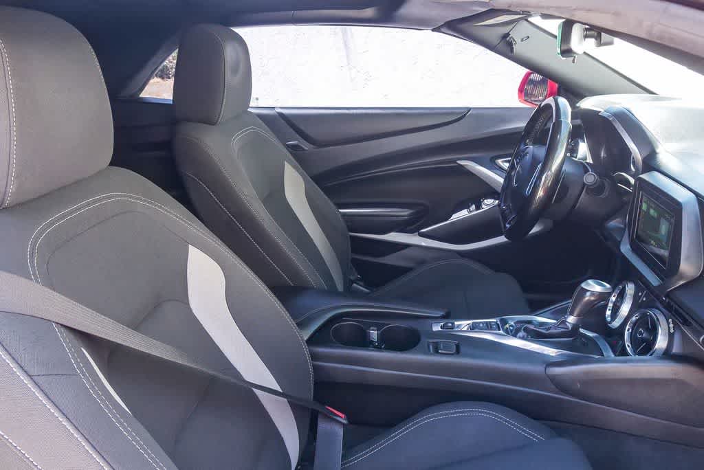 Thumbnail: 2018 Chevrolet Camaro - 11