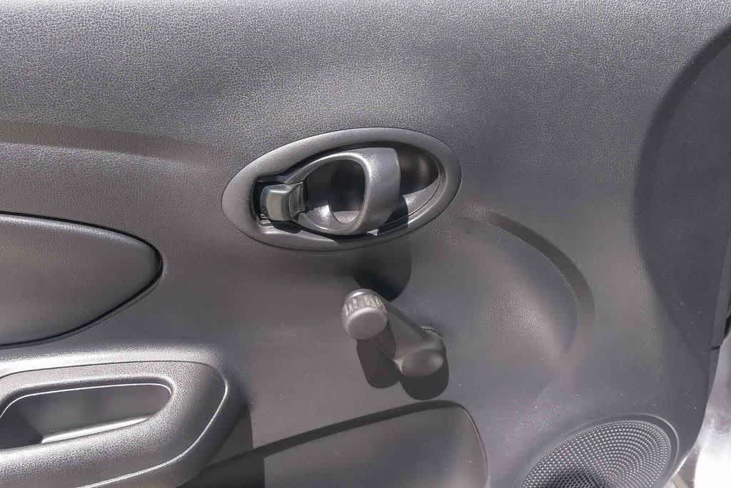 Thumbnail: 2018 Nissan Versa - 19