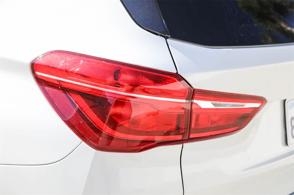 Thumbnail: 2018 BMW X1 - 10