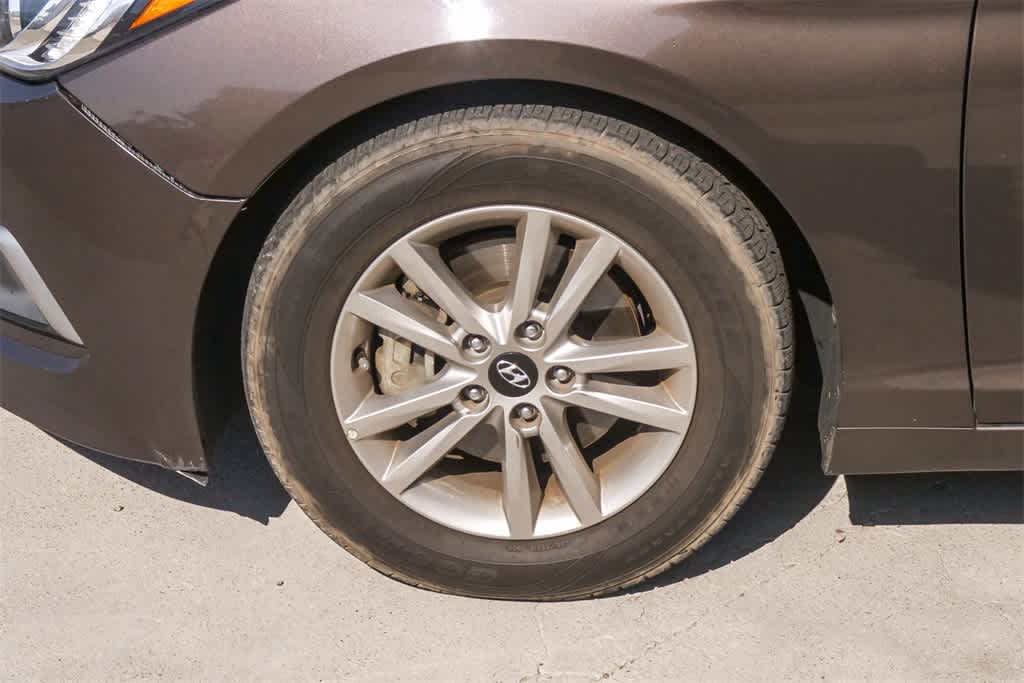 Thumbnail: 2016 Hyundai Sonata - 5