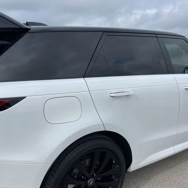 Thumbnail: 2025 Land Rover Range Rover Sport - 5