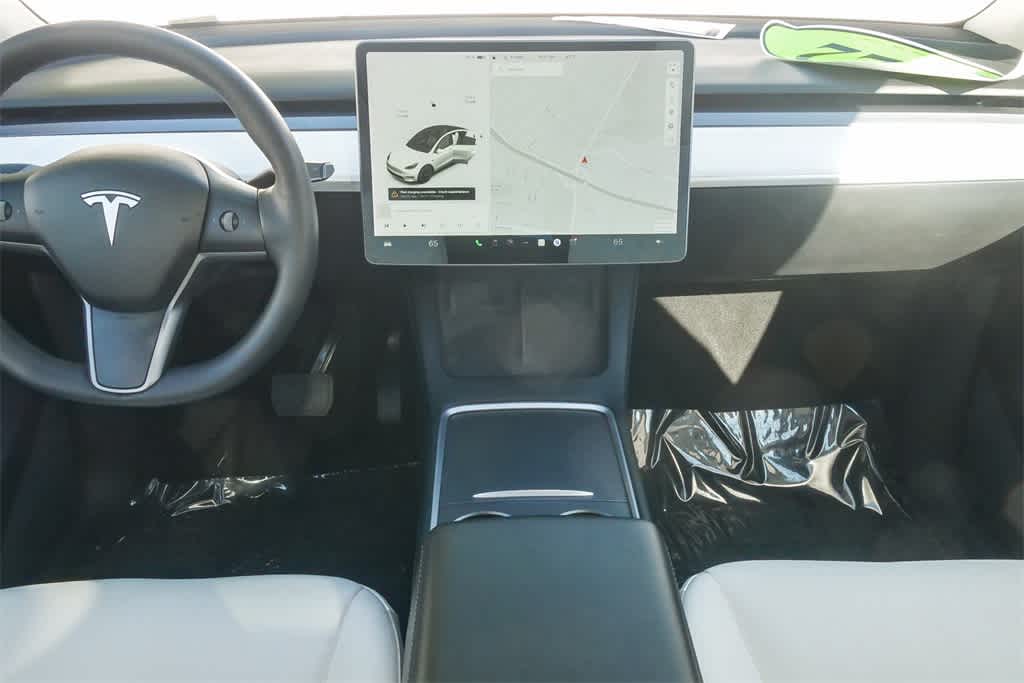 Thumbnail: 2022 Tesla Model Y - 11