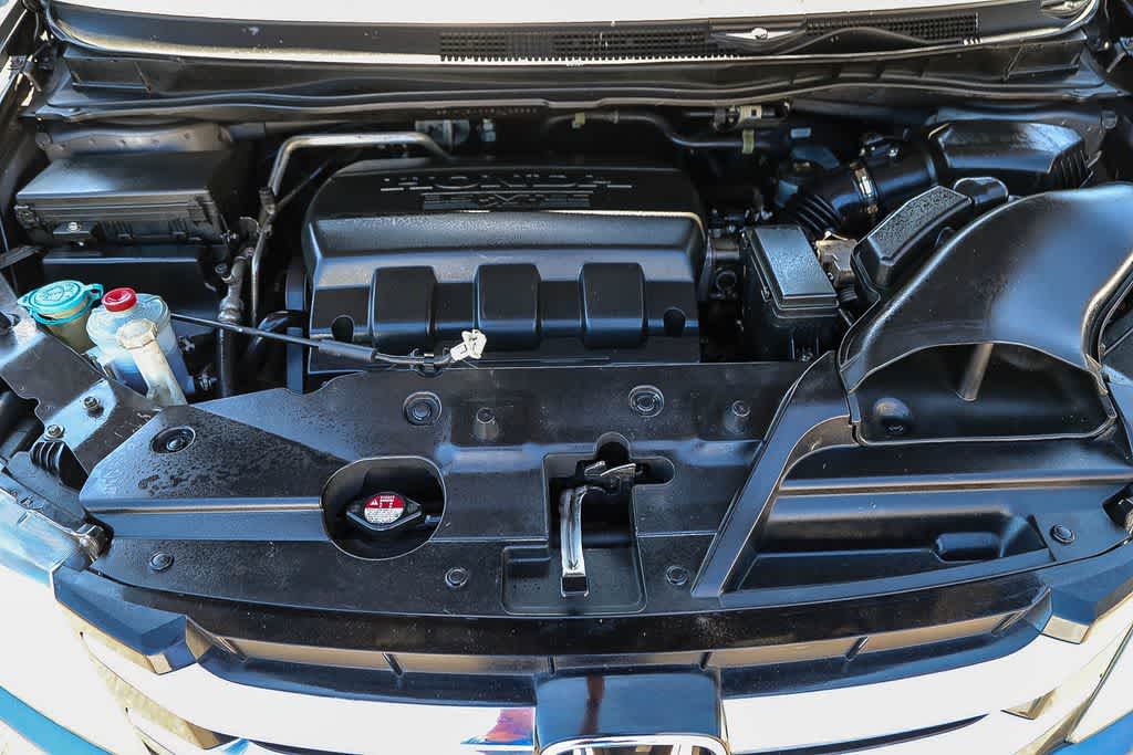 Thumbnail: 2015 Honda Odyssey - 25
