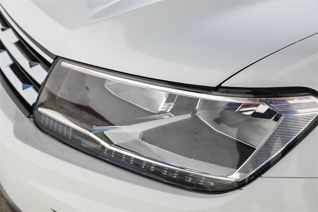 Thumbnail: 2019 Volkswagen Tiguan - 7