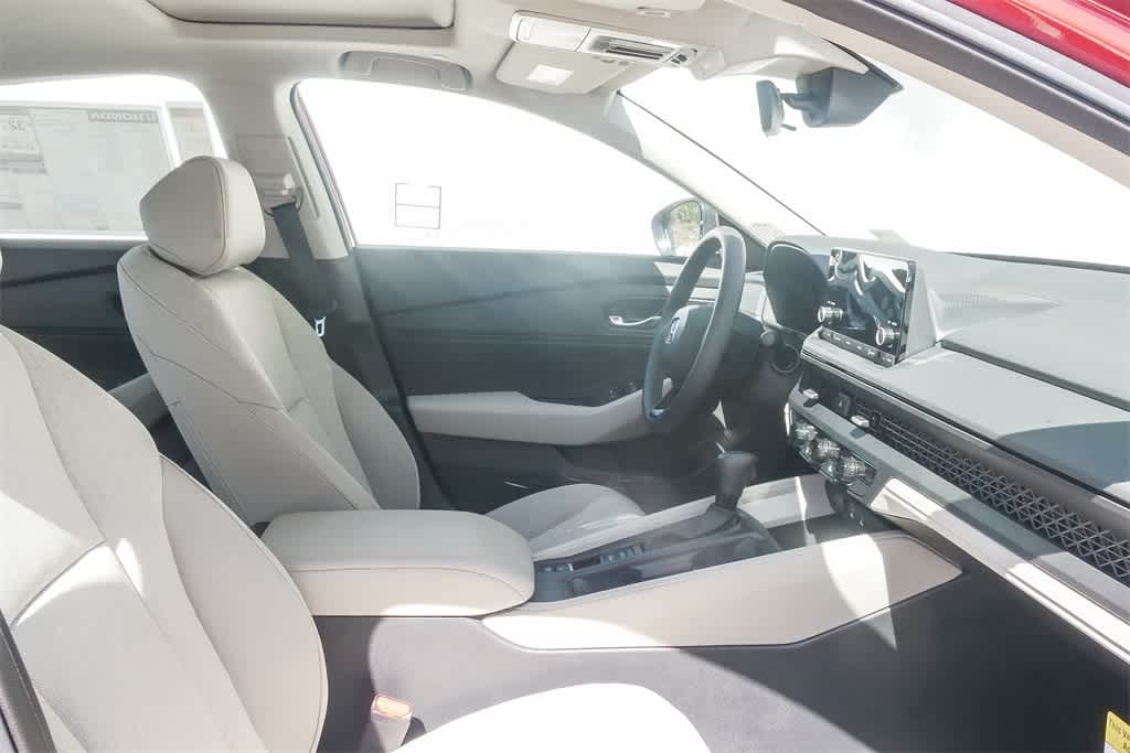 Thumbnail: 2025 Honda Accord - 18