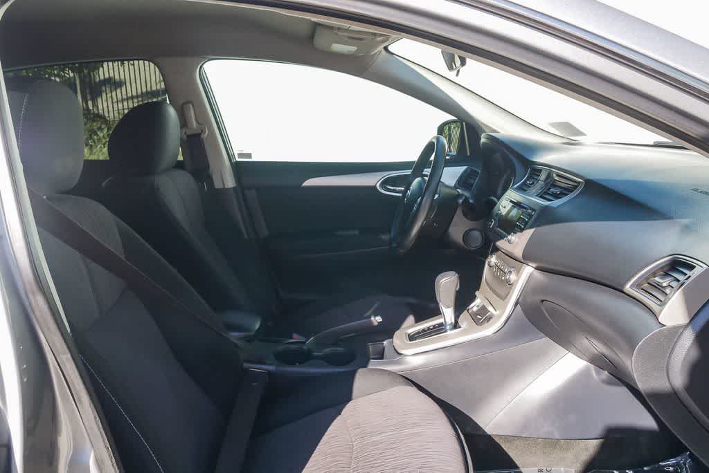 Thumbnail: 2014 Nissan Sentra - 16