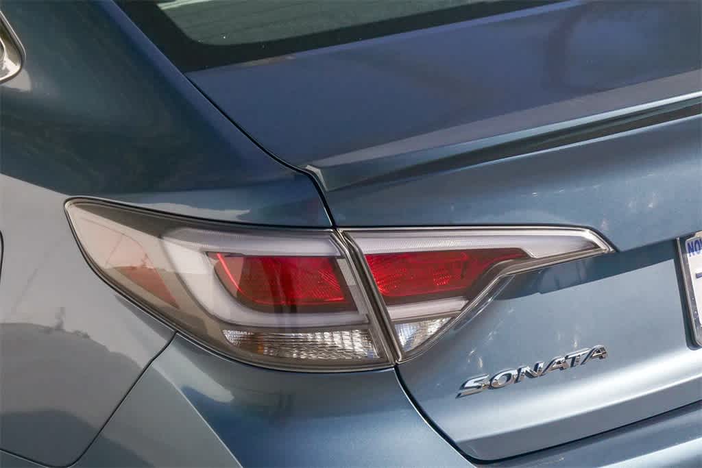 Thumbnail: 2016 Hyundai Sonata - 5