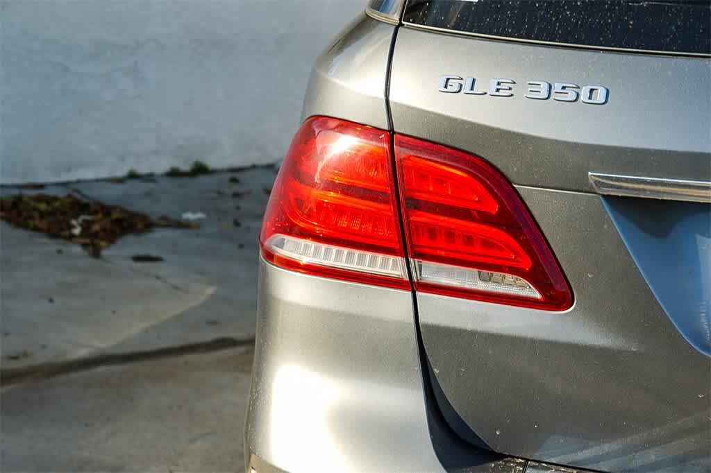 Thumbnail: 2017 Mercedes-Benz GLE - 7