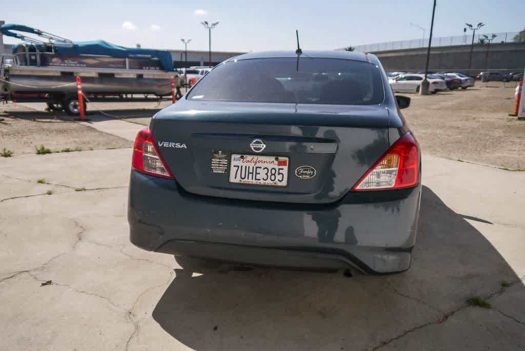 Thumbnail: 2016 Nissan Versa - 8