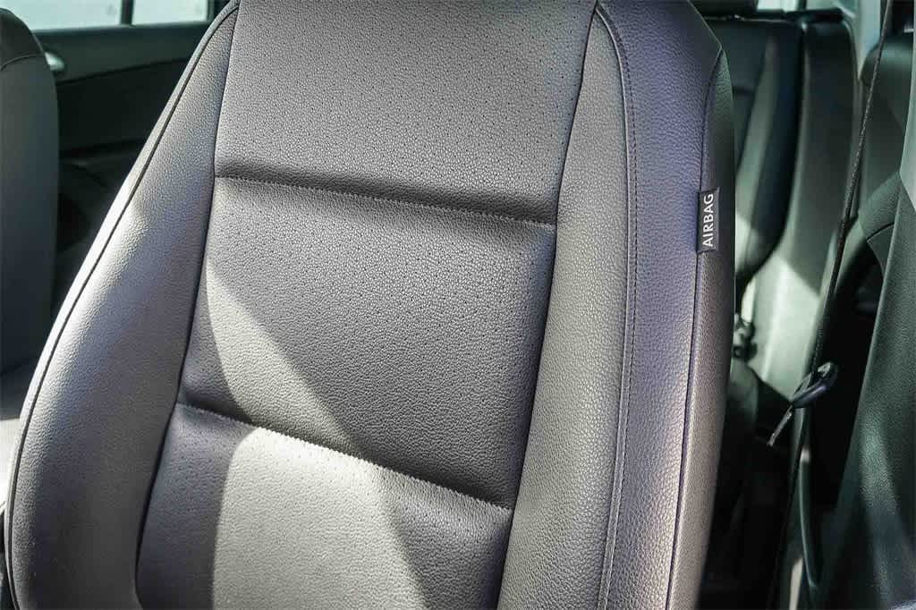 Thumbnail: 2017 Volkswagen Tiguan - 28