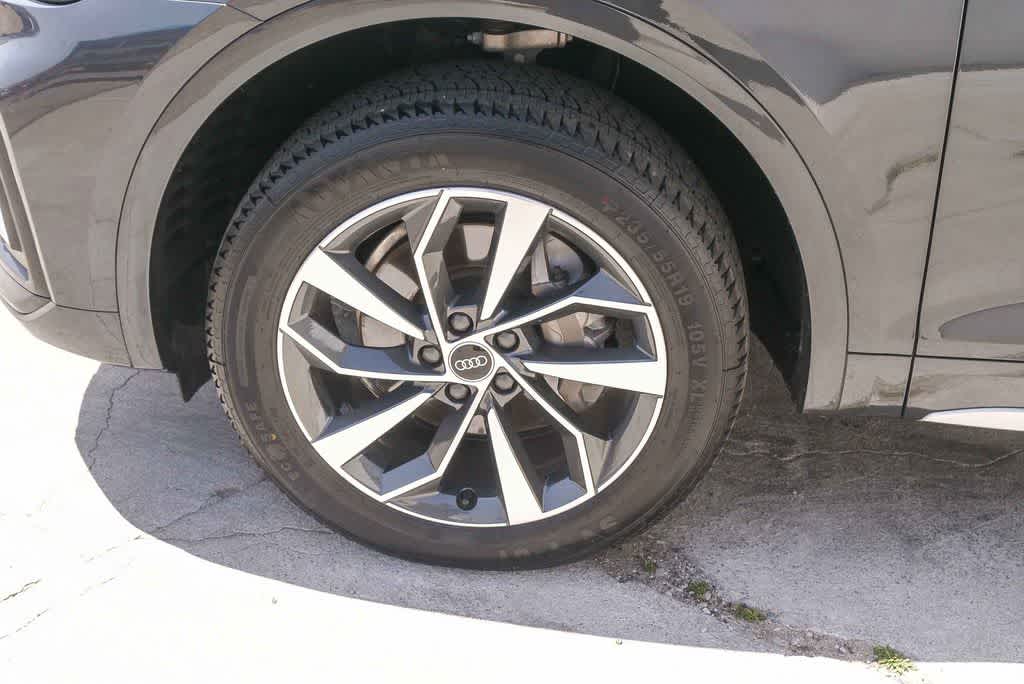 Thumbnail: 2021 Audi Q5 - 5