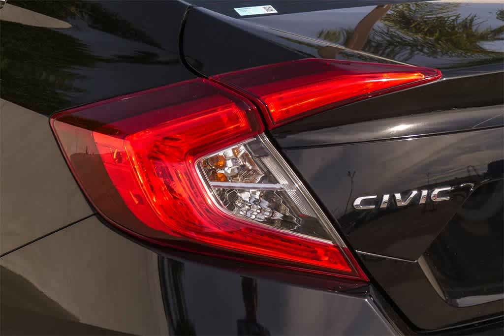 Thumbnail: 2017 Honda Civic - 10