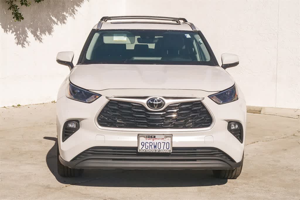 Thumbnail: 2023 Toyota Highlander - 2