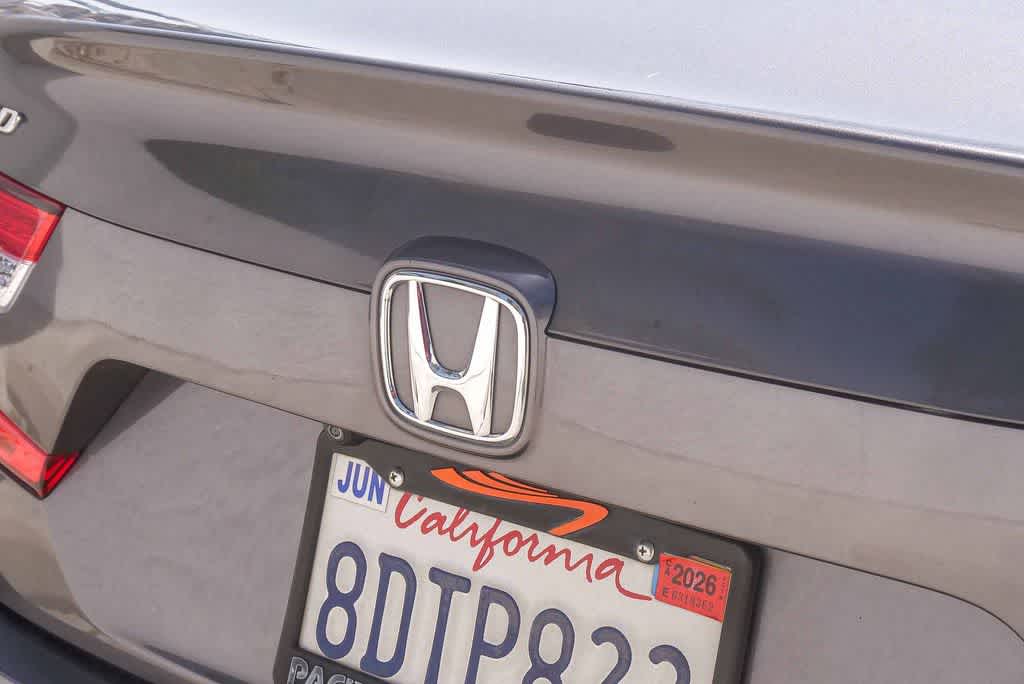 Thumbnail: 2018 Honda Accord - 11