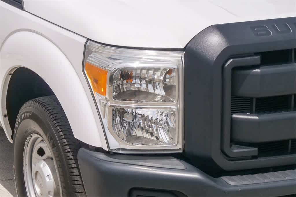 Thumbnail: 2013 Ford Econoline - 4