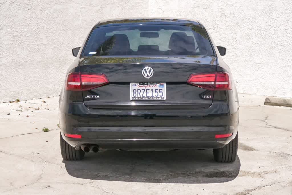 Thumbnail: 2017 Volkswagen Jetta - 8