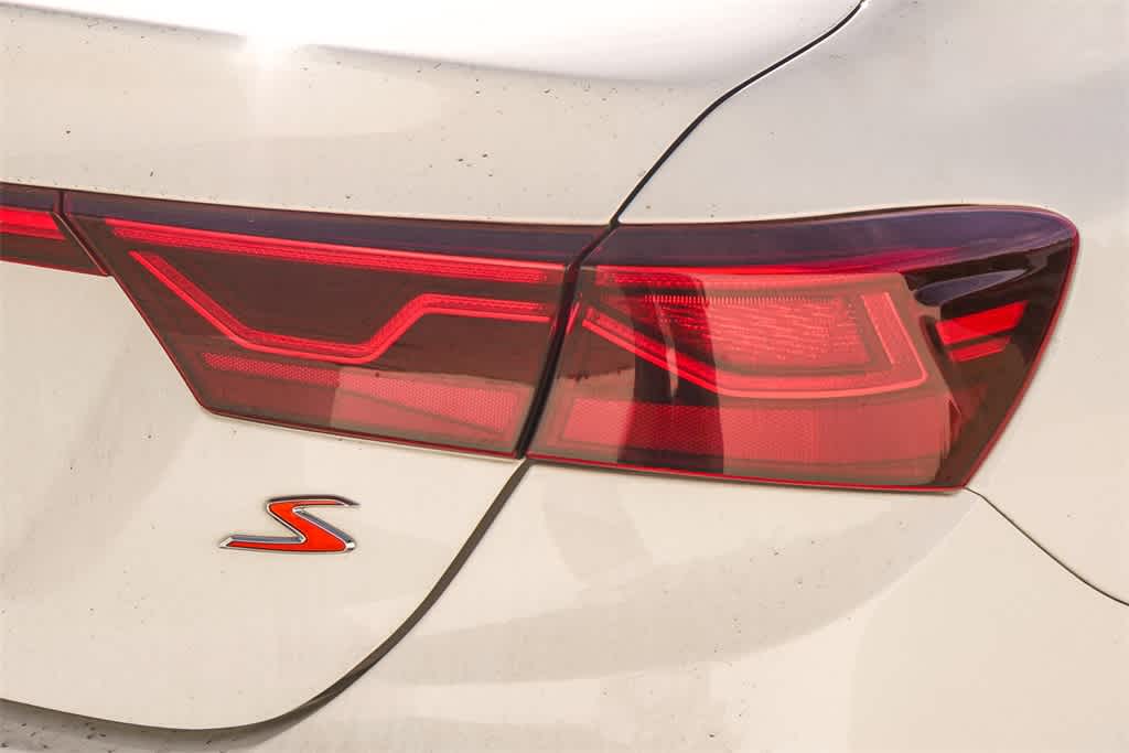 Thumbnail: 2019 Kia Forte - 9