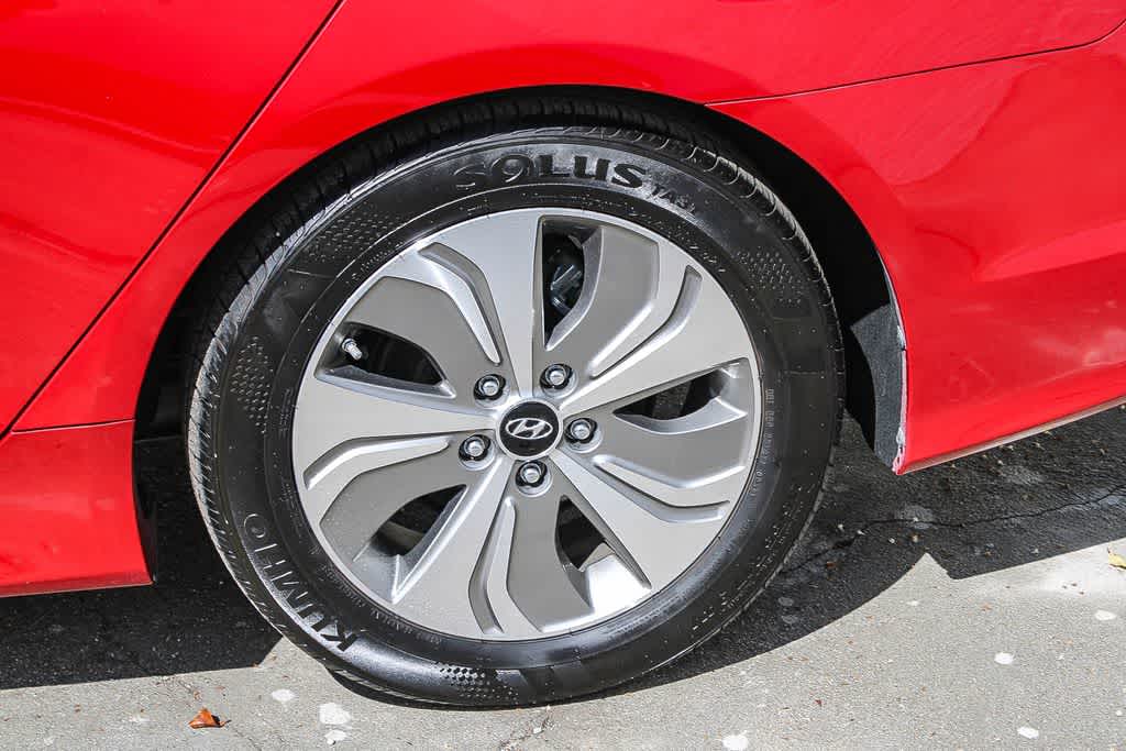 Thumbnail: 2013 Hyundai Sonata - 6