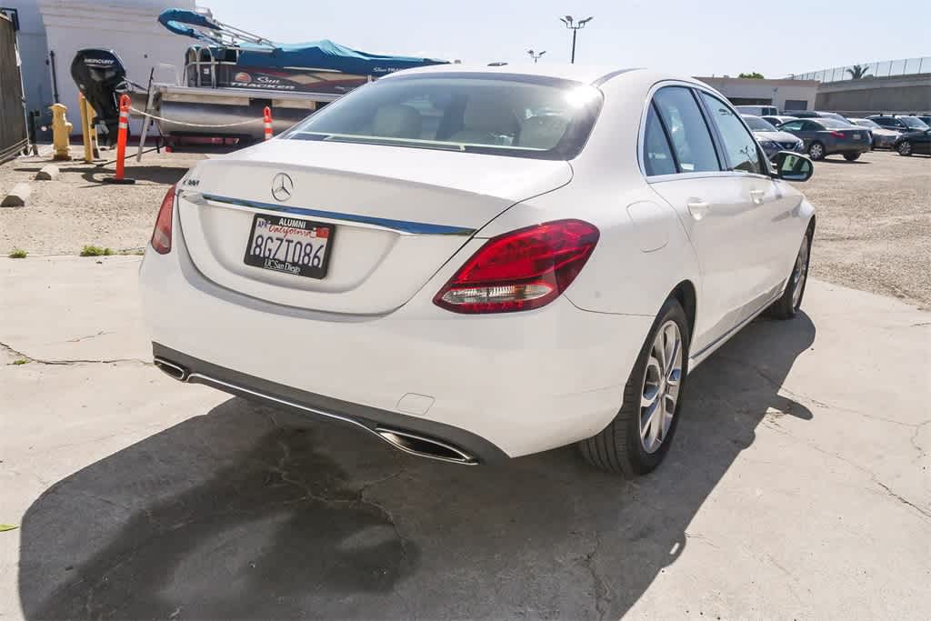 Thumbnail: 2015 Mercedes-Benz C-Class - 9