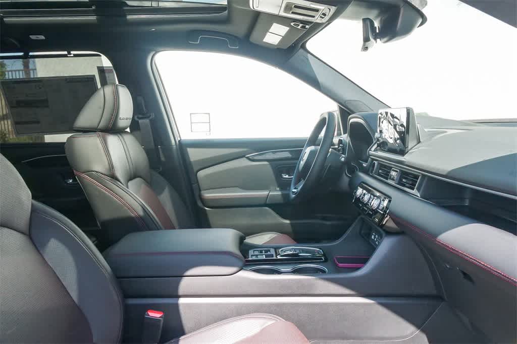 Thumbnail: 2025 Honda Pilot - 19