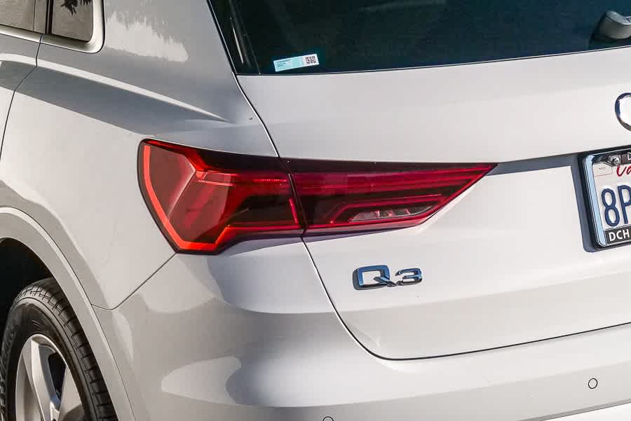 Thumbnail: 2020 Audi Q3 - 10