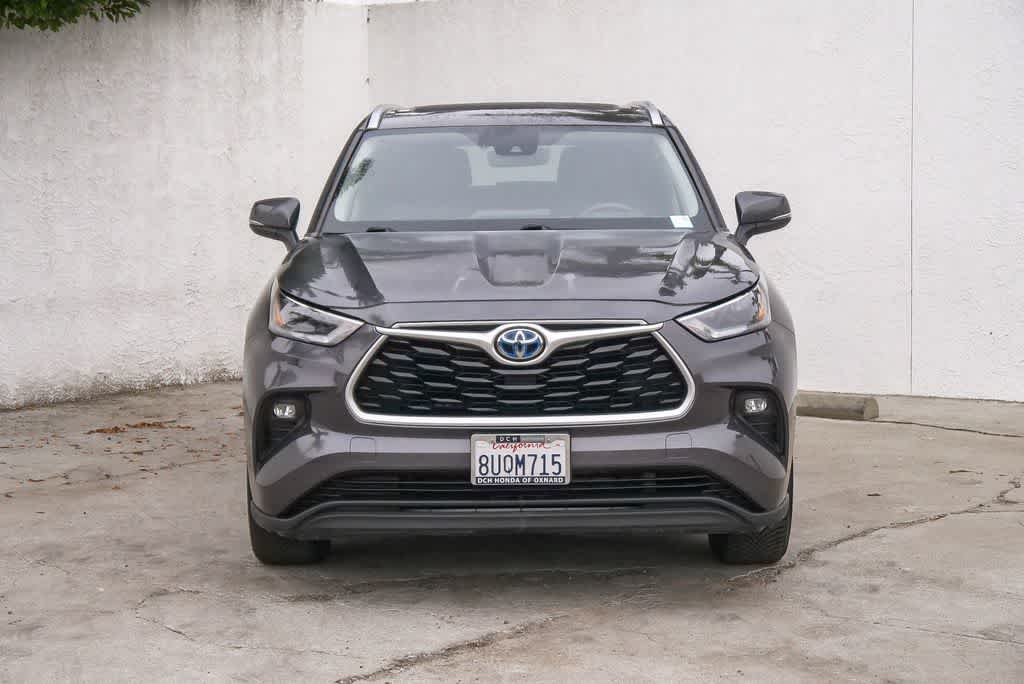 Thumbnail: 2021 Toyota Highlander - 2