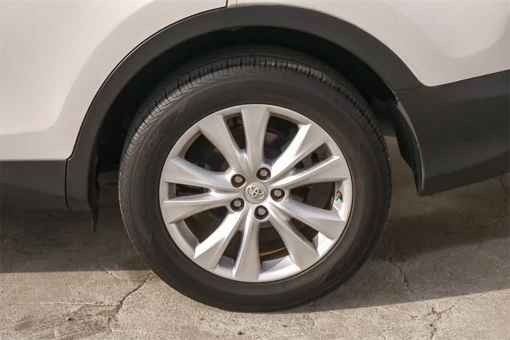 Thumbnail: 2013 Toyota RAV4 - 6