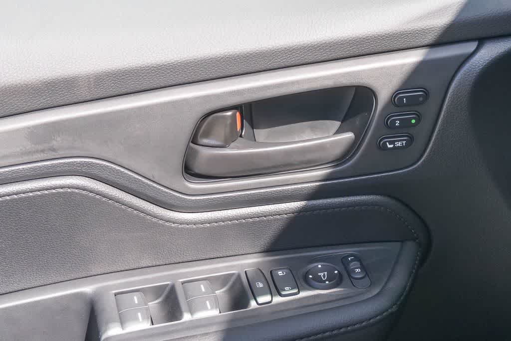 Thumbnail: 2026 Honda Odyssey - 23