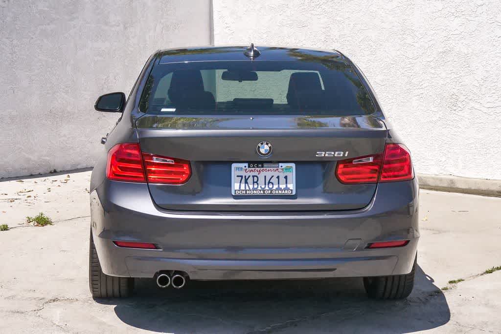 Thumbnail: 2013 BMW 3 Series - 8