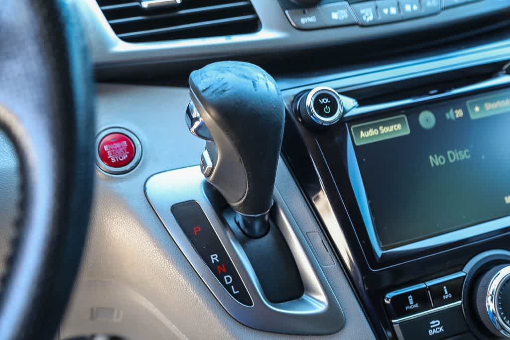 Thumbnail: 2015 Honda Odyssey - 19