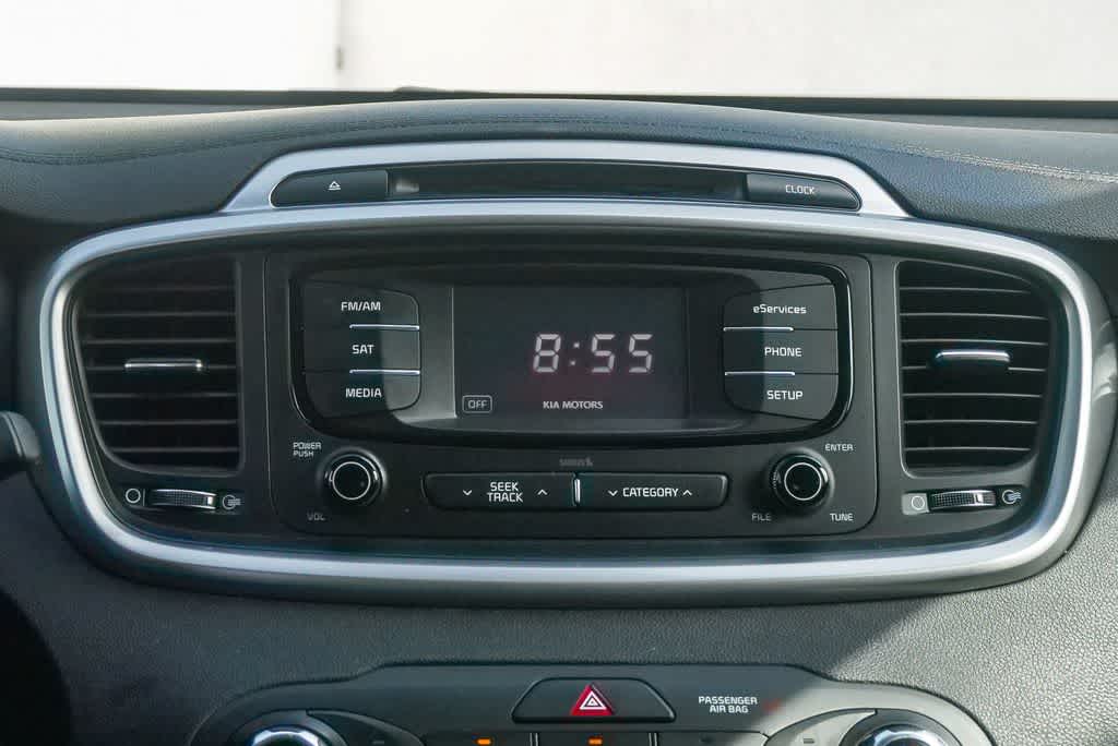 Thumbnail: 2016 Kia Sorento - 12
