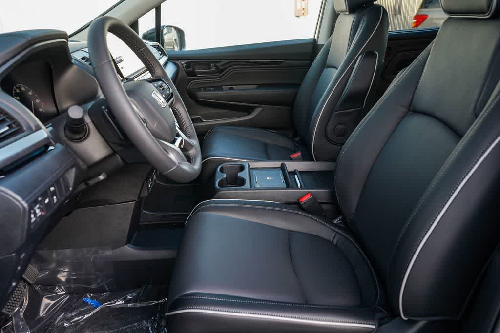 Thumbnail: 2026 Honda Odyssey - 21